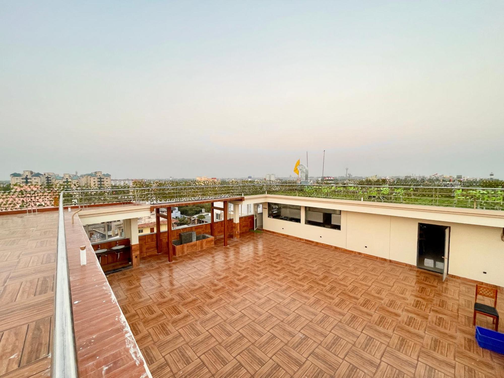 Hotel A One ! Puri, Breakfast Included- Swimming-Pool, Near Sea-Beach-And-Temple, Fully-Air-Conditioned-Hotel With-Lift-And-Parking-Facility - 1 Exterior photo